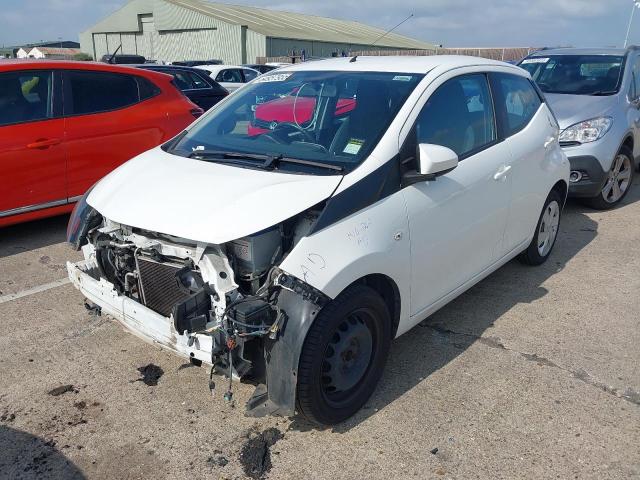 TOYOTA AYGO X-PLA 2014