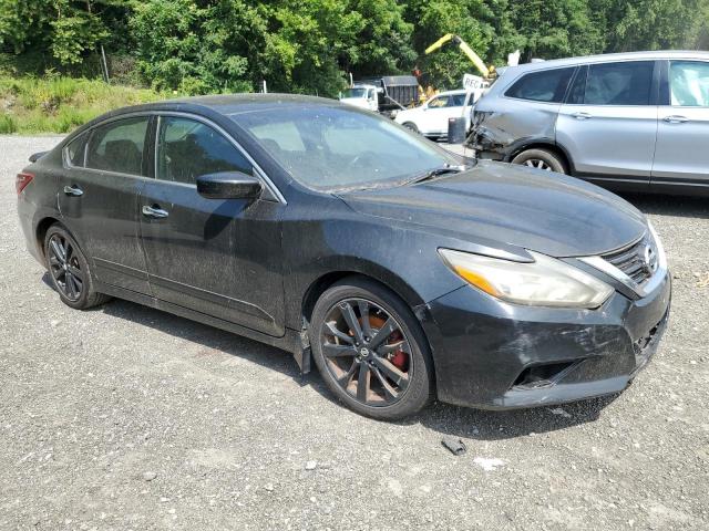  NISSAN ALTIMA 2017 Czarny