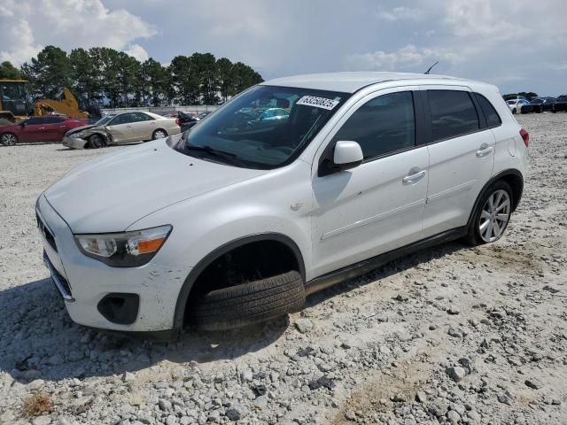  MITSUBISHI OUTLANDER 2015 Белы