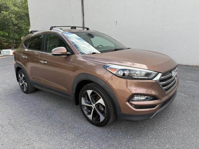Parquets HYUNDAI TUCSON 2016 Brown