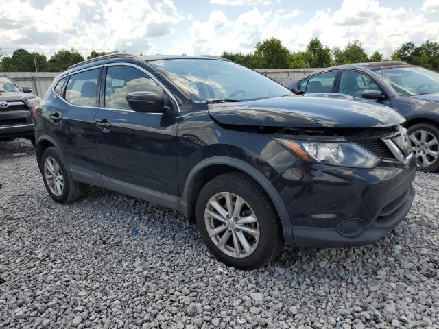  NISSAN ROGUE 2018 Czarny