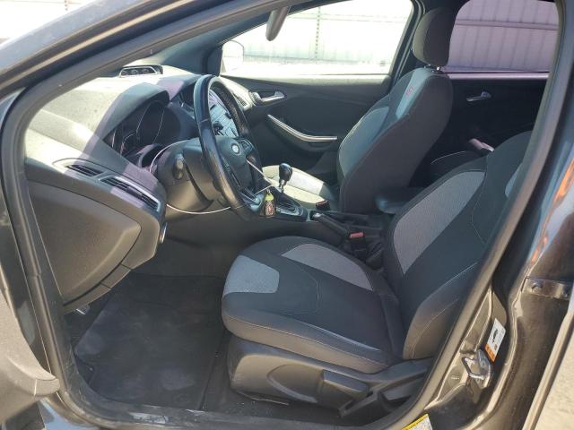 Hatchbacks FORD FOCUS 2015 Szary