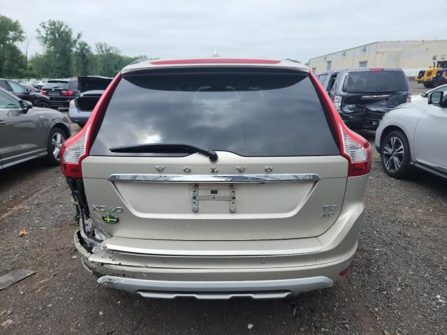  VOLVO XC60 2017 Золотой