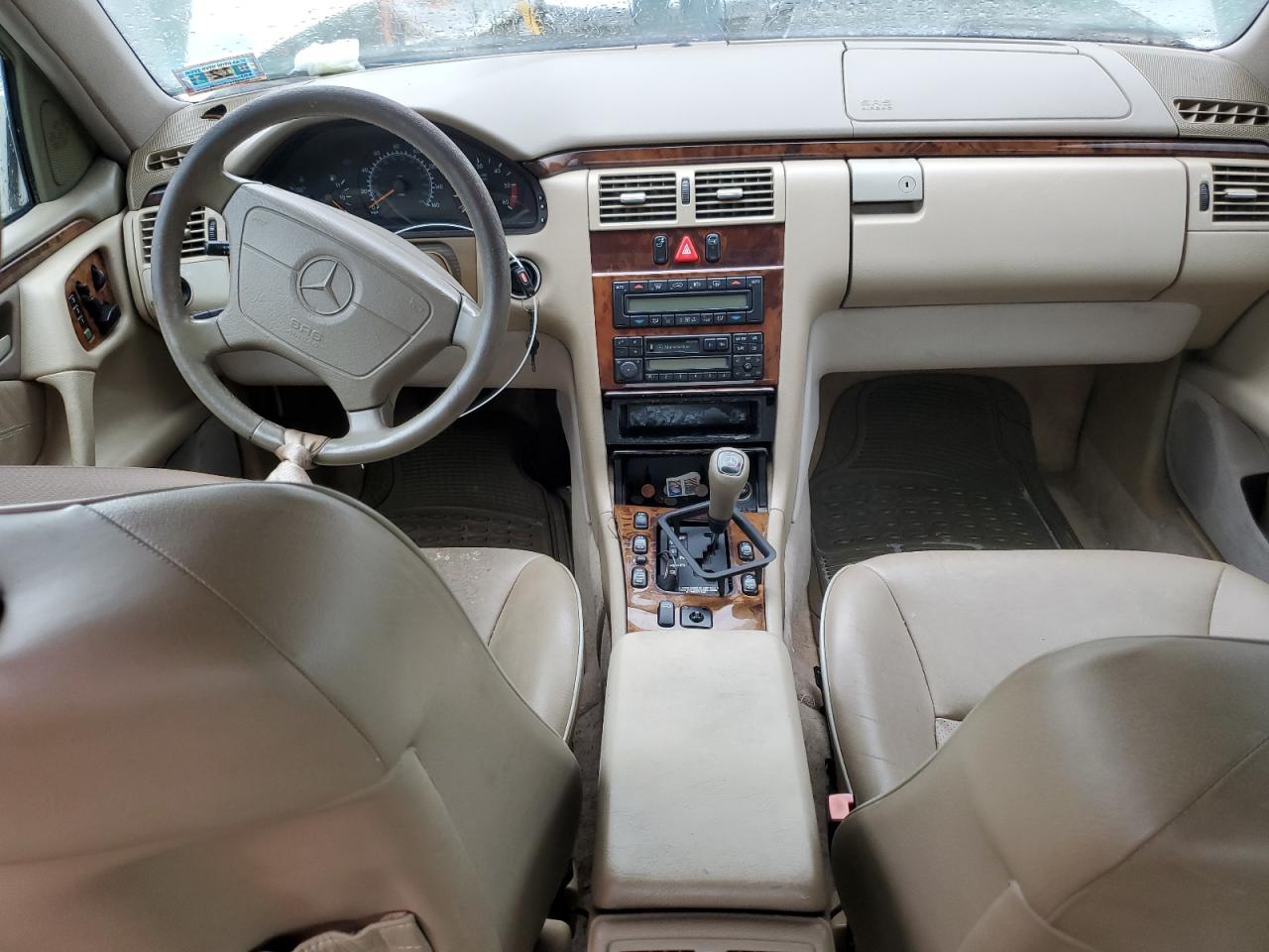 1998 Mercedes-Benz E 300Td VIN: WDBJF25F6WA649427 Lot: 63206155