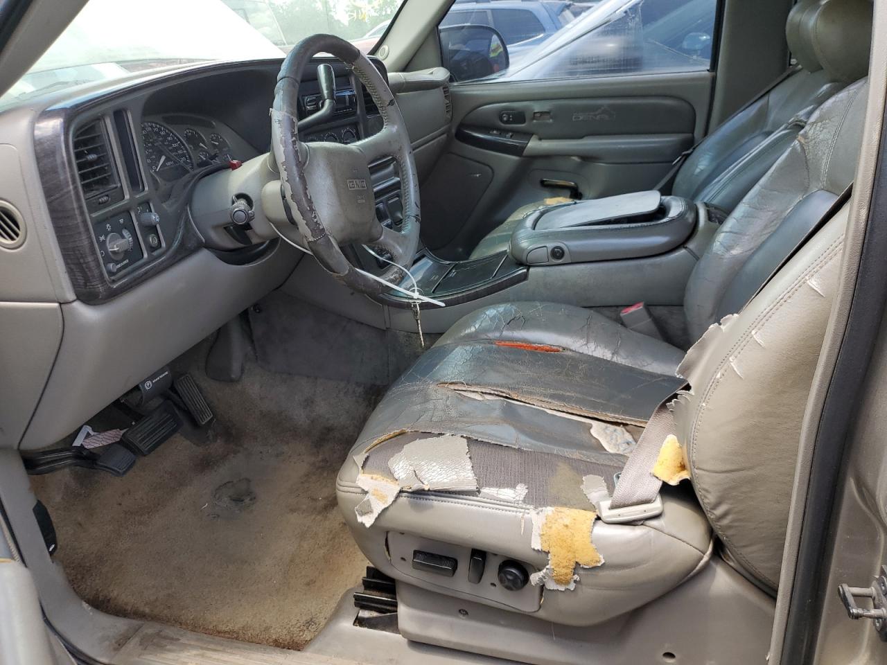 1gkfk66u82j310240 1GKFK66U82J310240 2002 GMC Denali Xl K1500