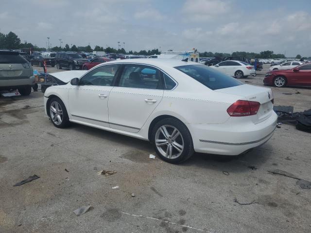 Sedans VOLKSWAGEN PASSAT 2013 White