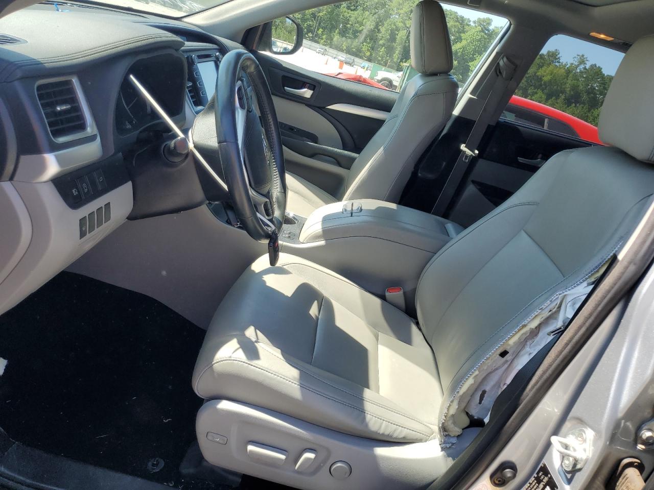 2018 Toyota Highlander Se VIN: 5TDKZRFH8JS532160 Lot: 64756705