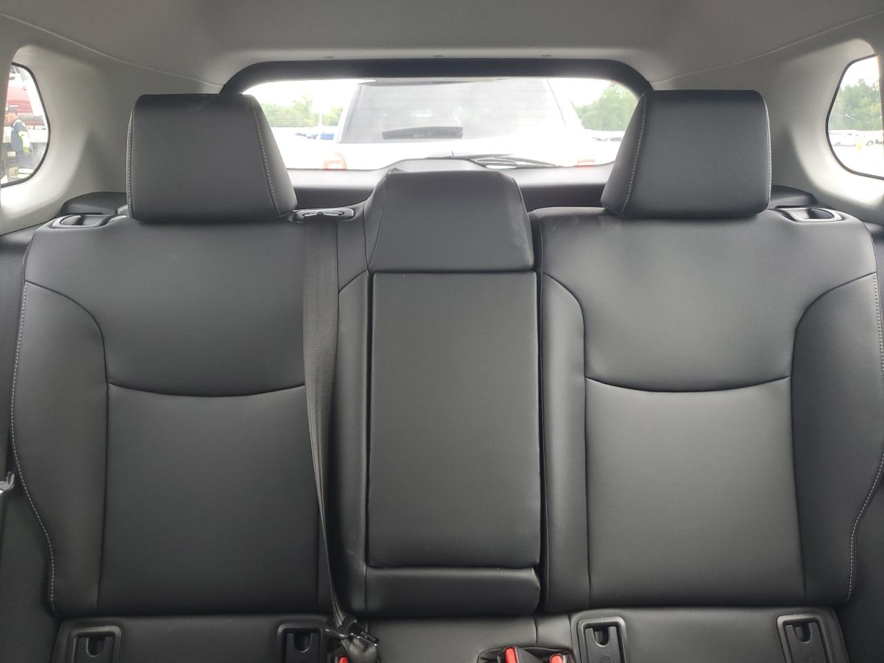 2025 Toyota Corolla Cross Xle VIN: 7MUDAAAG7SV120996 Lot: 62856625