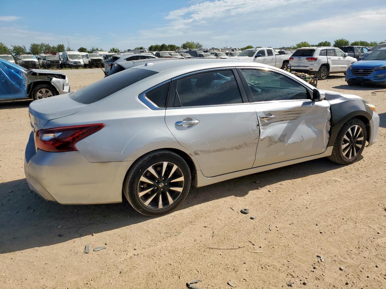 1n4al3ap8jc128971 1N4AL3AP8JC128971 2018 Nissan Altima 2.5