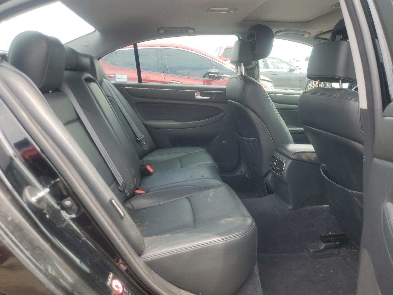 2013 Hyundai Genesis 3.8L VIN: KMHGC4DD1DU231719 Lot: 64284265