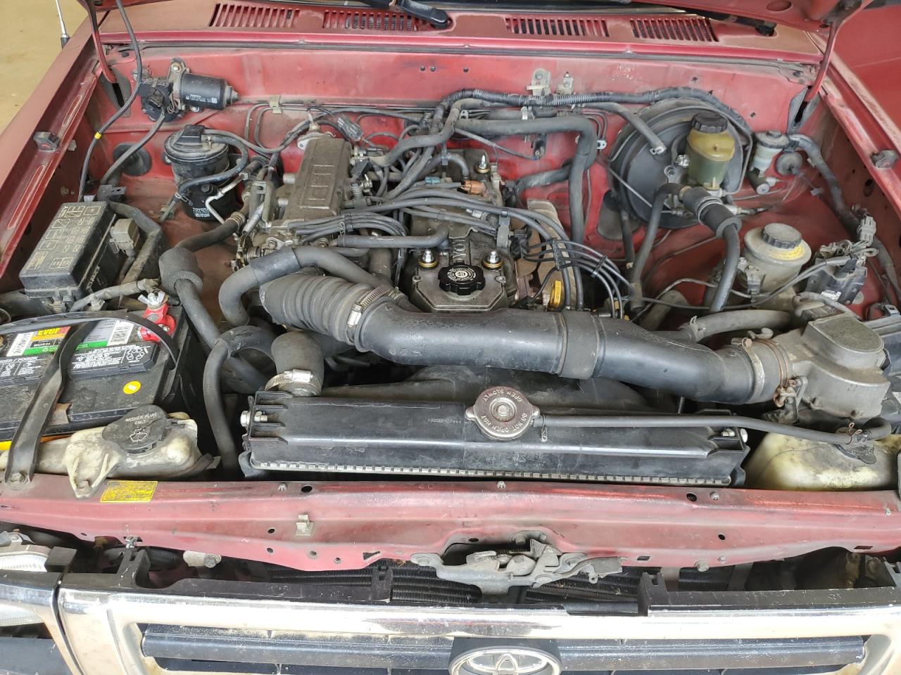 1994 Toyota Pickup 1/2 Ton Extra Long Wheelbase Dx VIN: 4TARN13P3RZ185463 Lot: 64317625
