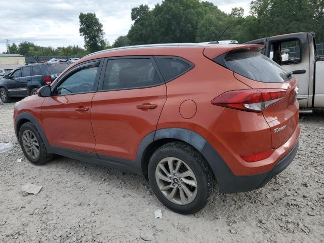 Parquets HYUNDAI TUCSON 2016 Czerwony