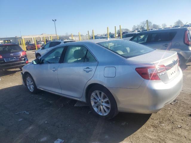  TOYOTA CAMRY 2012 Серебристый