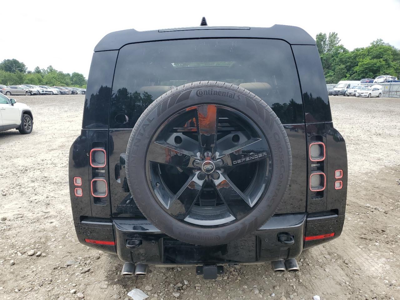2025 Land Rover Defender 130 VIN: SALEWFFE6S2403619 Lot: 62792315