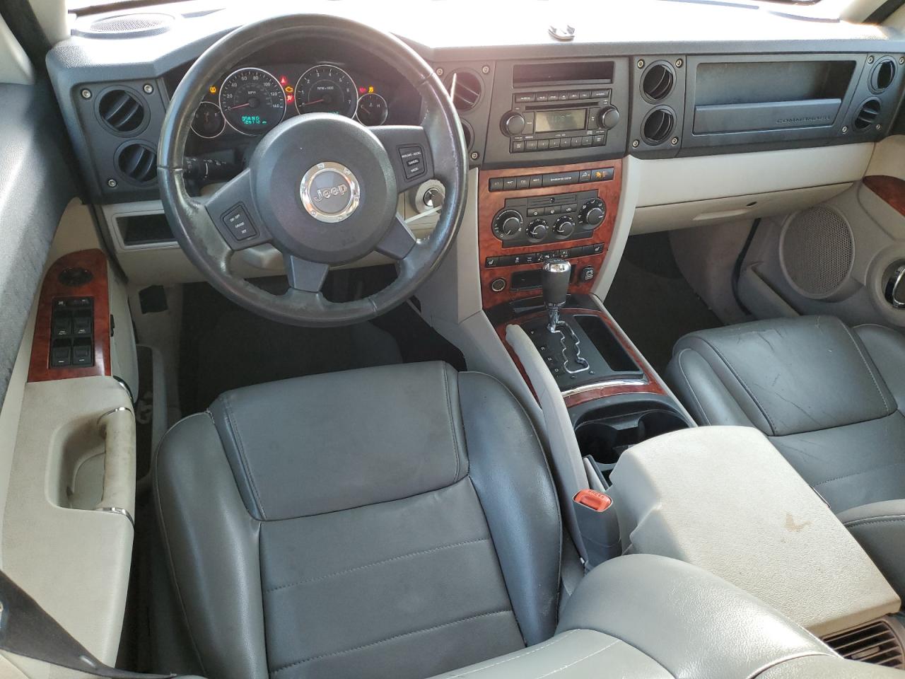 2006 Jeep Commander Limited VIN: 1J8HH58NX6C144521 Lot: 64246205