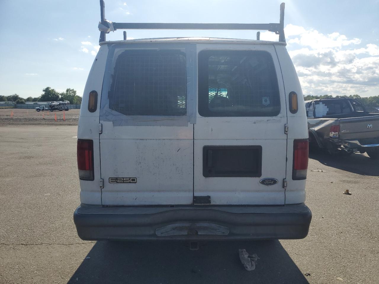 1FTNE24L03HA60616 2003 Ford Econoline E250 Van