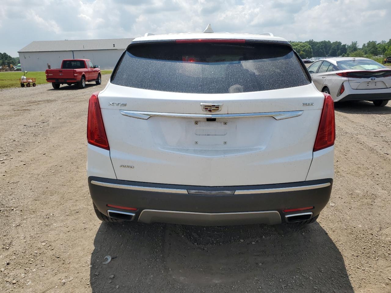 2017 Cadillac Xt5 Platinum VIN: 1GYKNFRS5HZ193989 Lot: 64653155