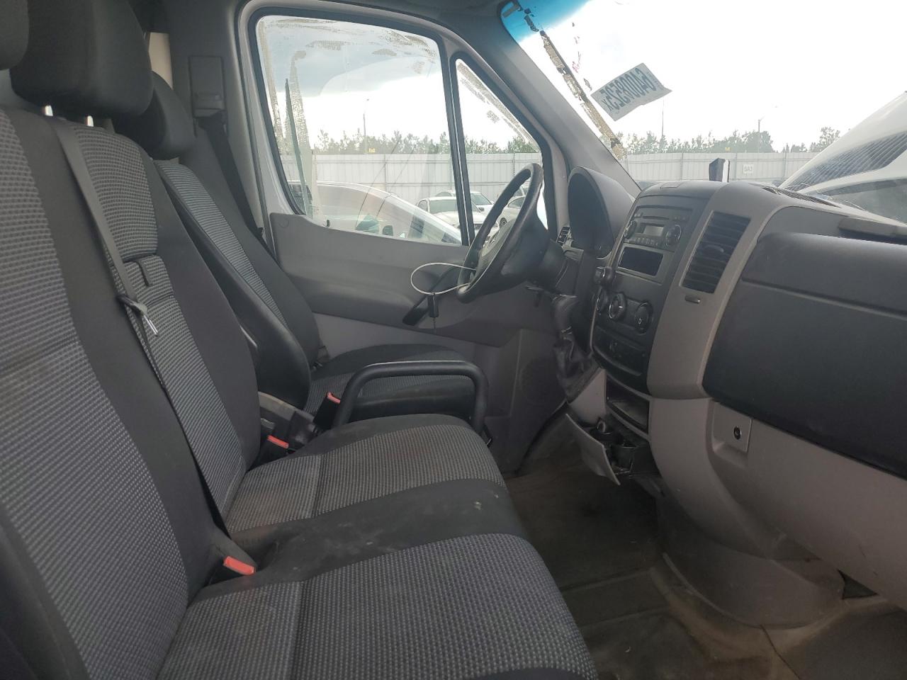 2011 Mercedes-Benz Sprinter 2500 VIN: WD3BE8CCXB5557271 Lot: 64008525