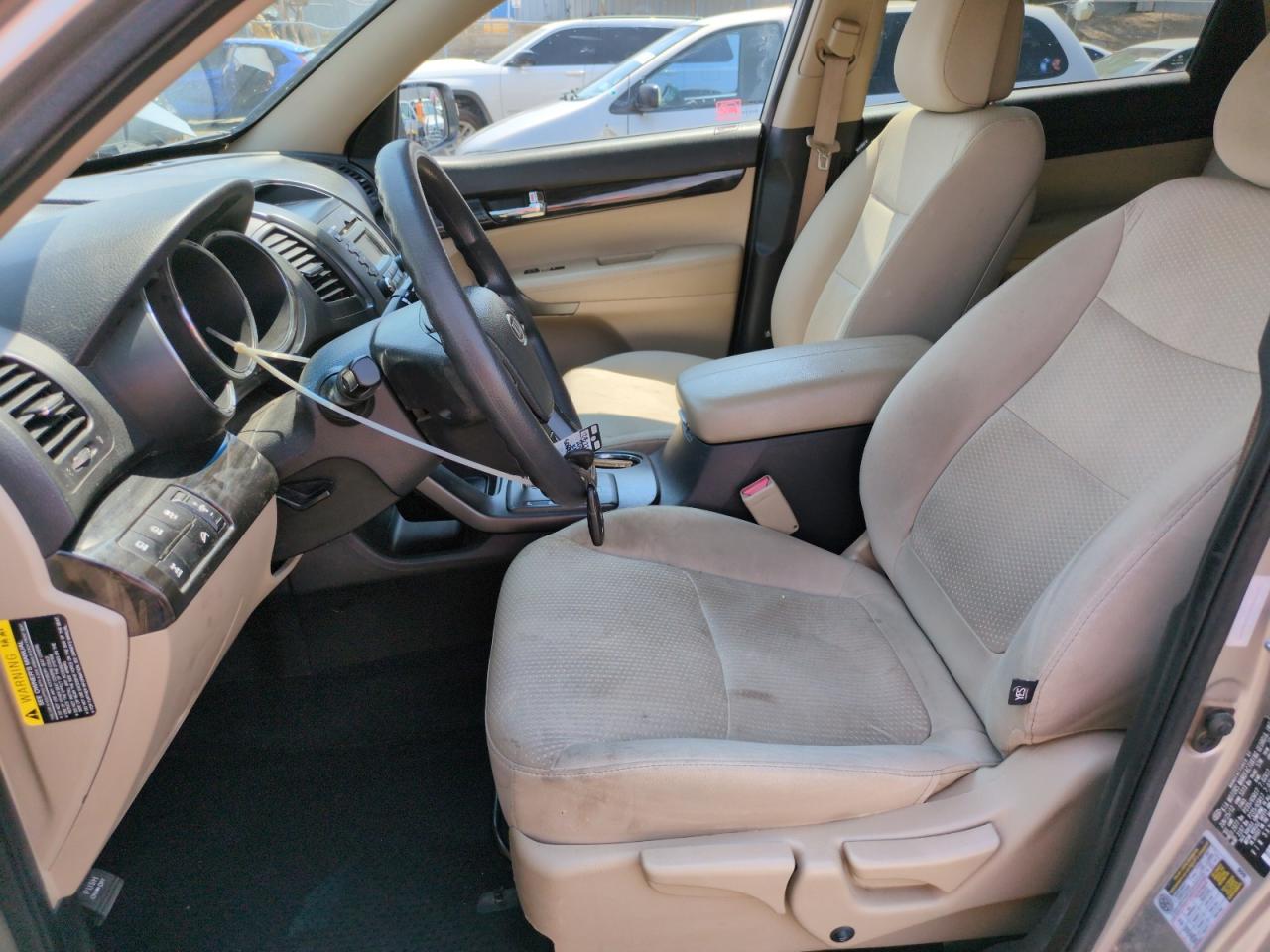 2013 Kia Sorento Lx VIN: 5XYKTDA21DG346890 Lot: 64411105