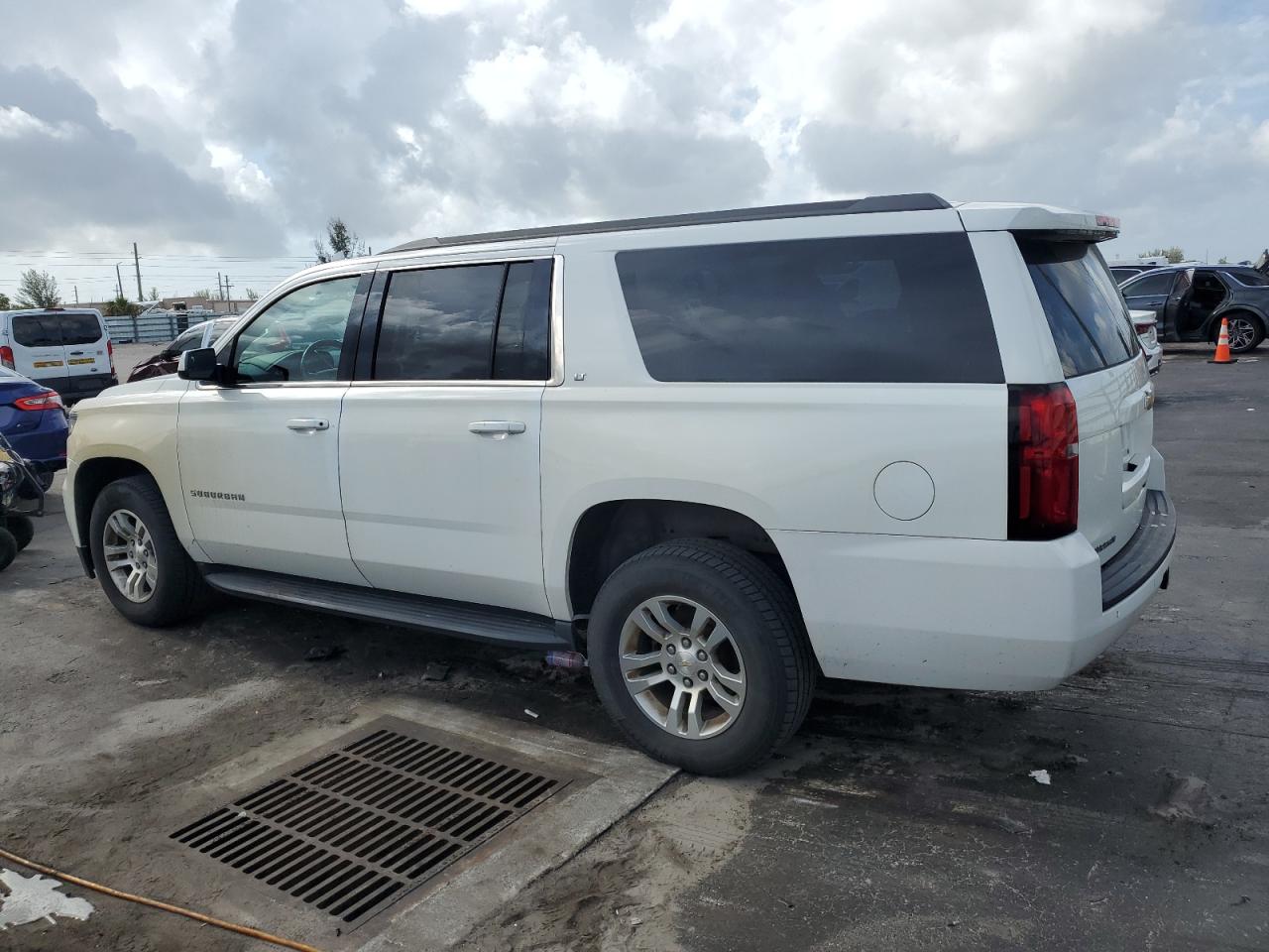 1gnskhkc1kr178188 1GNSKHKC1KR178188 2019 Chevrolet Suburban K1500 Lt