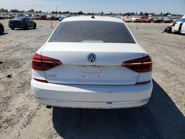  VOLKSWAGEN PASSAT 2019 White