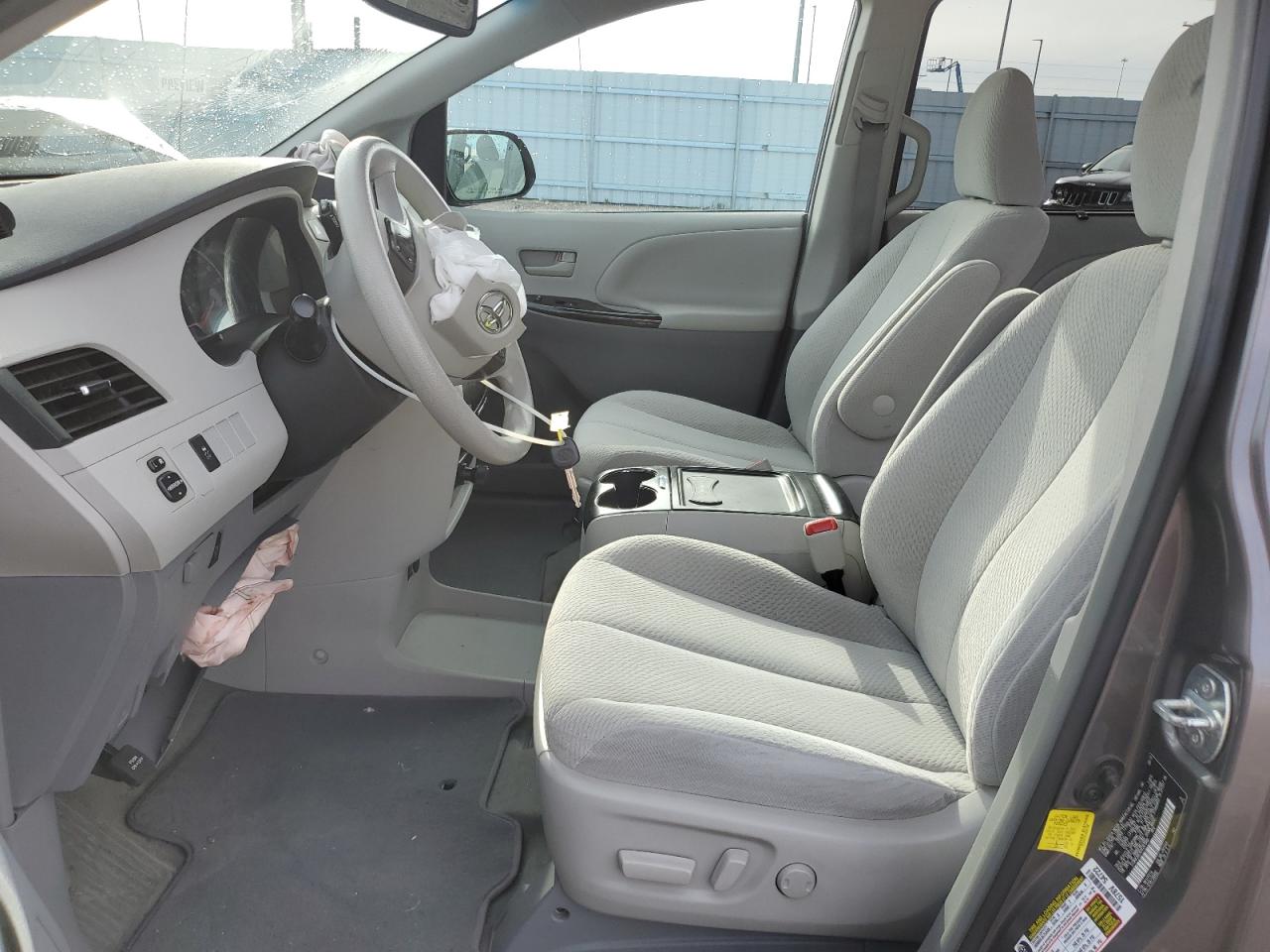 2013 Toyota Sienna Le VIN: 5TDKK3DCXDS281980 Lot: 63806605