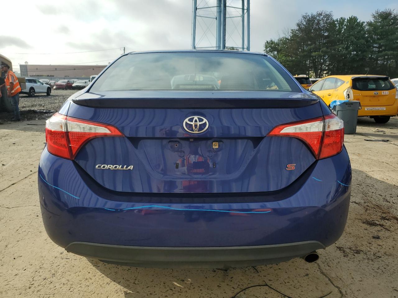 2015 Toyota Corolla L VIN: 2T1BURHE4FC308403 Lot: 64667215