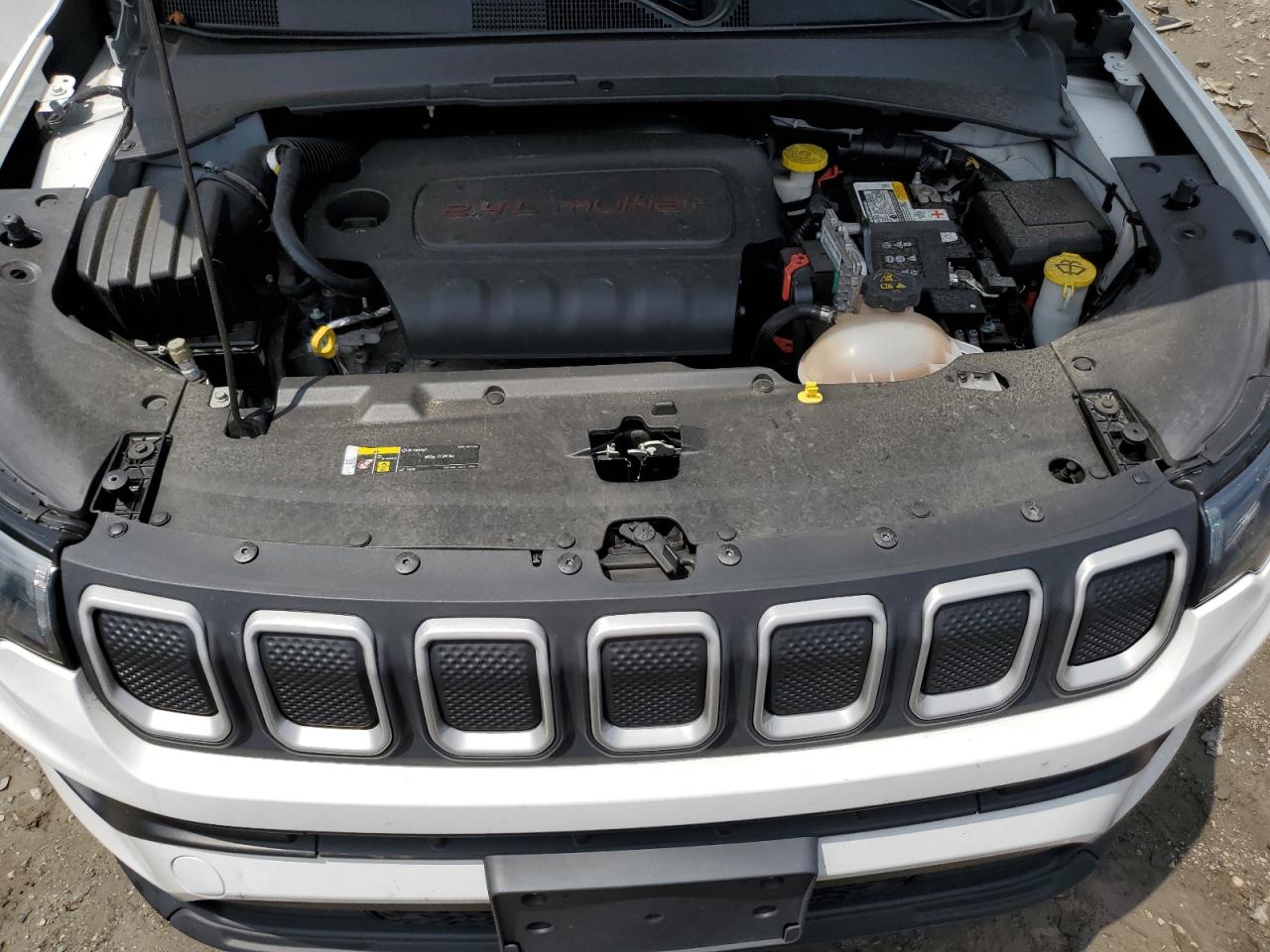 2022 Jeep Compass Latitude Lux VIN: 3C4NJDFB9NT112518 Lot: 64256975
