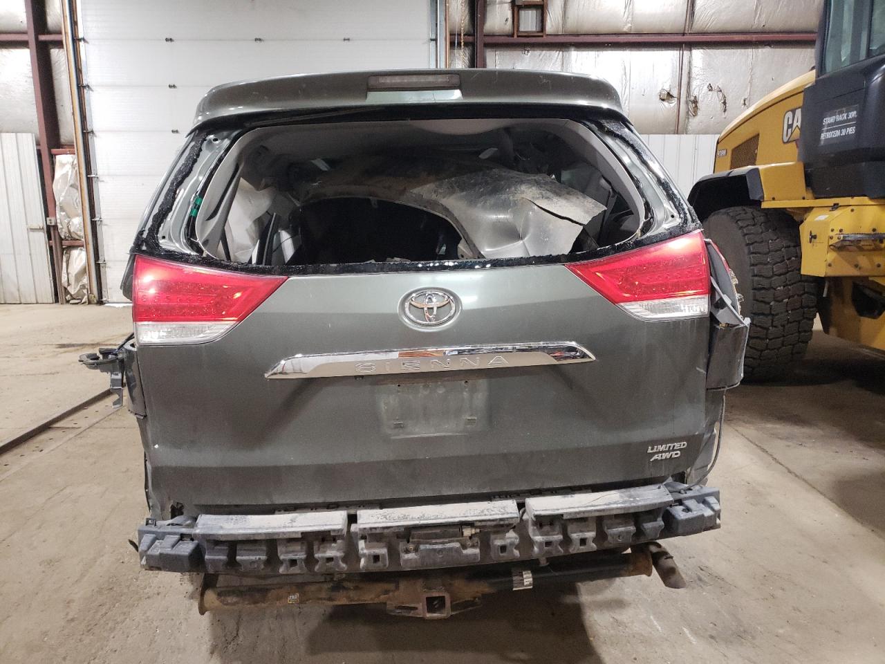 2012 Toyota Sienna Xle VIN: 5TDDK3DC3CS040365 Lot: 63818815