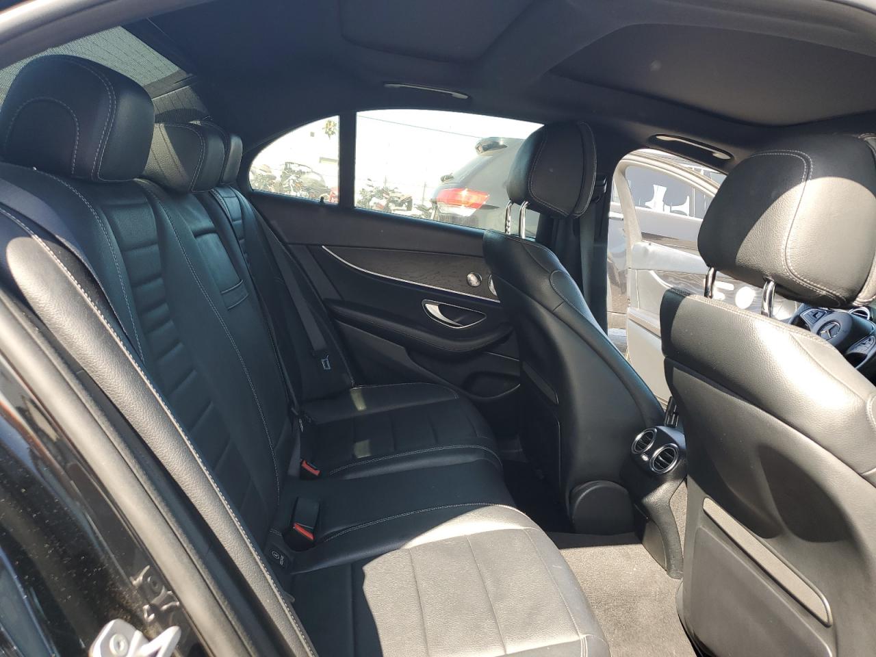 2017 Mercedes-Benz E 300 VIN: WDDZF4JBXHA241718 Lot: 64278855