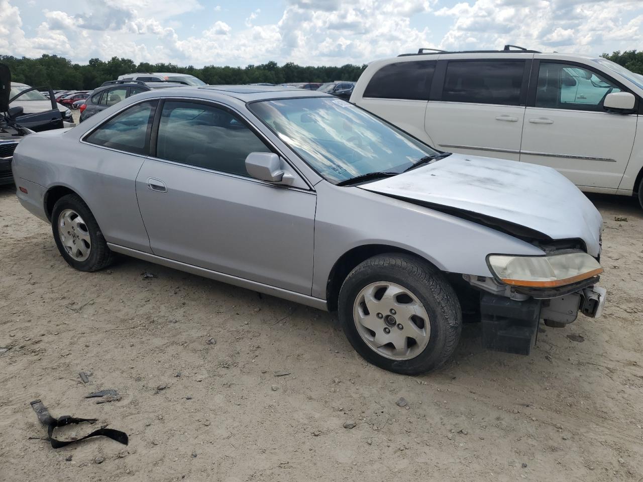 2000 Honda Accord Ex VIN: 1HGCG3254YA034033 Lot: 64208385