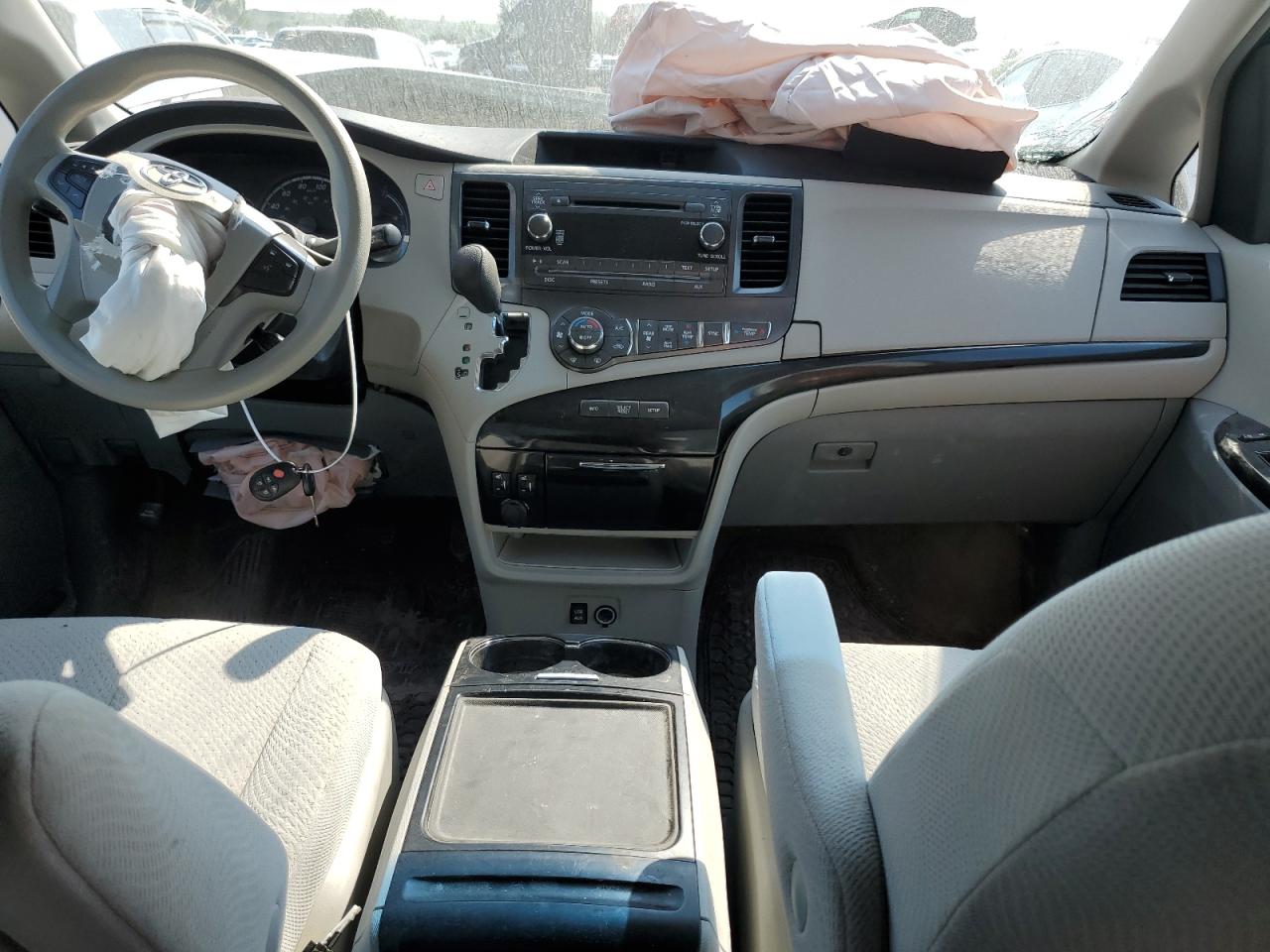 2014 Toyota Sienna Le VIN: 5TDJK3DC8ES072055 Lot: 64056145