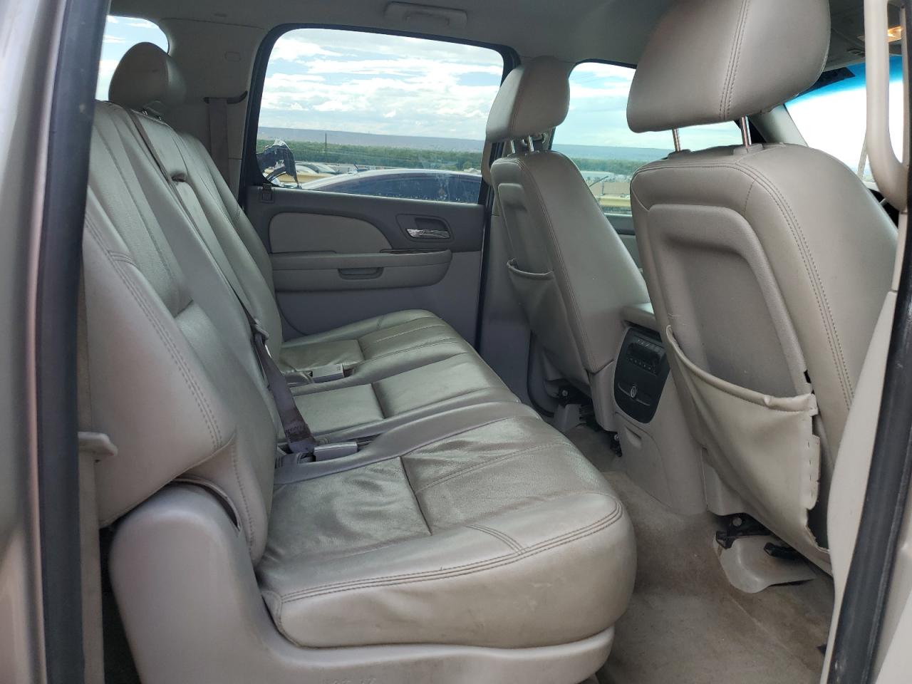 2009 Chevrolet Suburban K1500 Lt VIN: 1GNFK263X9R253599 Lot: 63340985