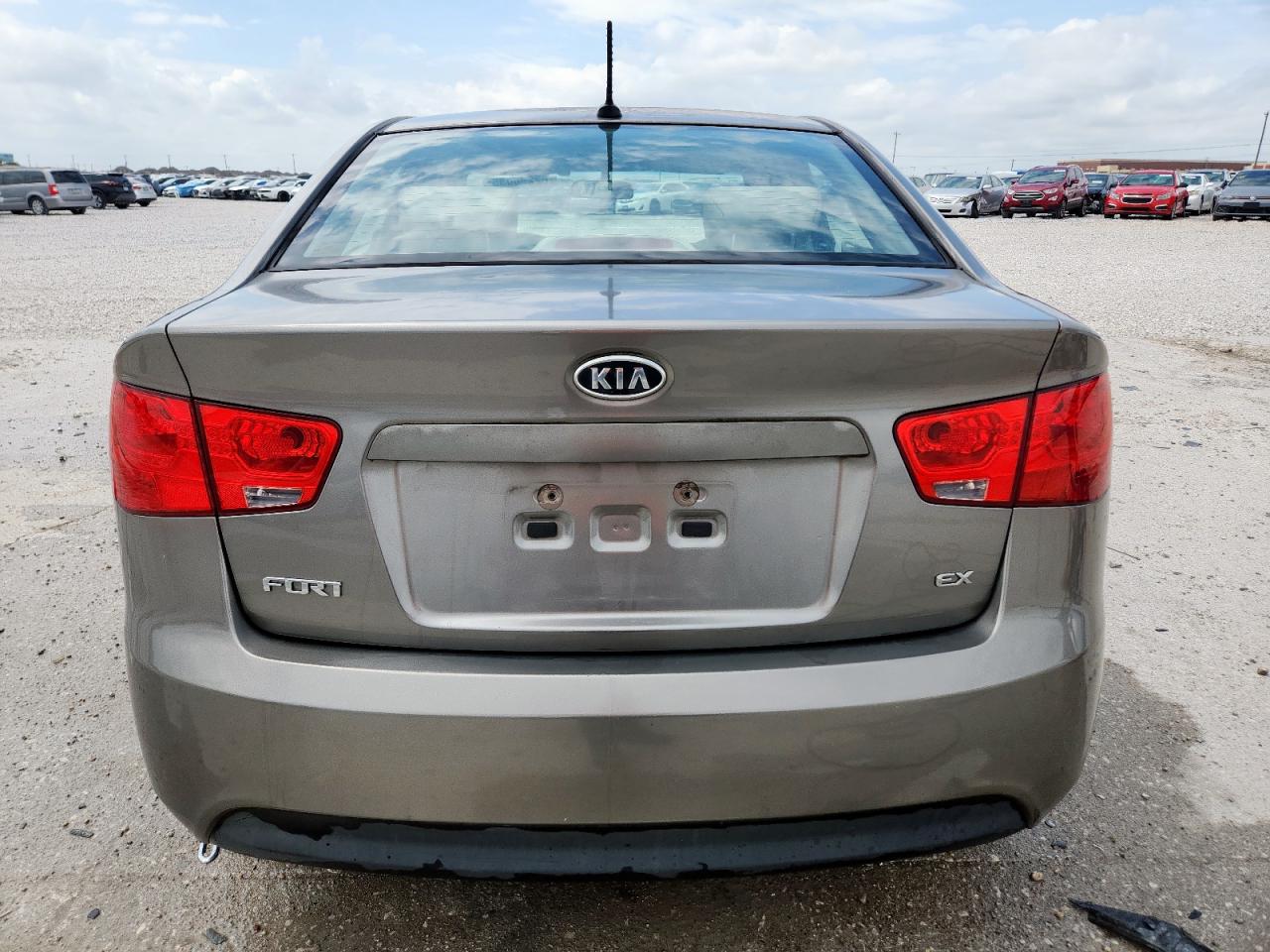 2011 Kia Forte Ex VIN: KNAFU4A28B5359105 Lot: 62296035