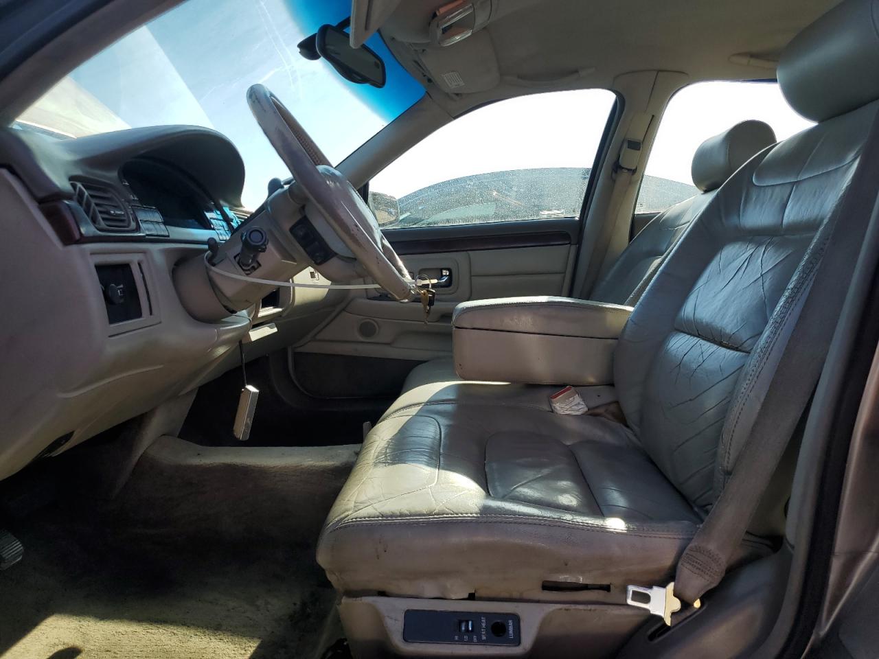 1g6kd54y5wu772122 1G6KD54Y5WU772122 1998 Cadillac Deville