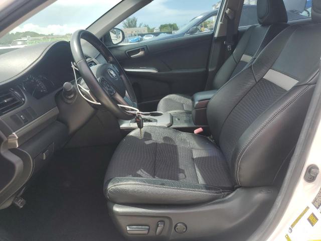  TOYOTA CAMRY 2014 Biały