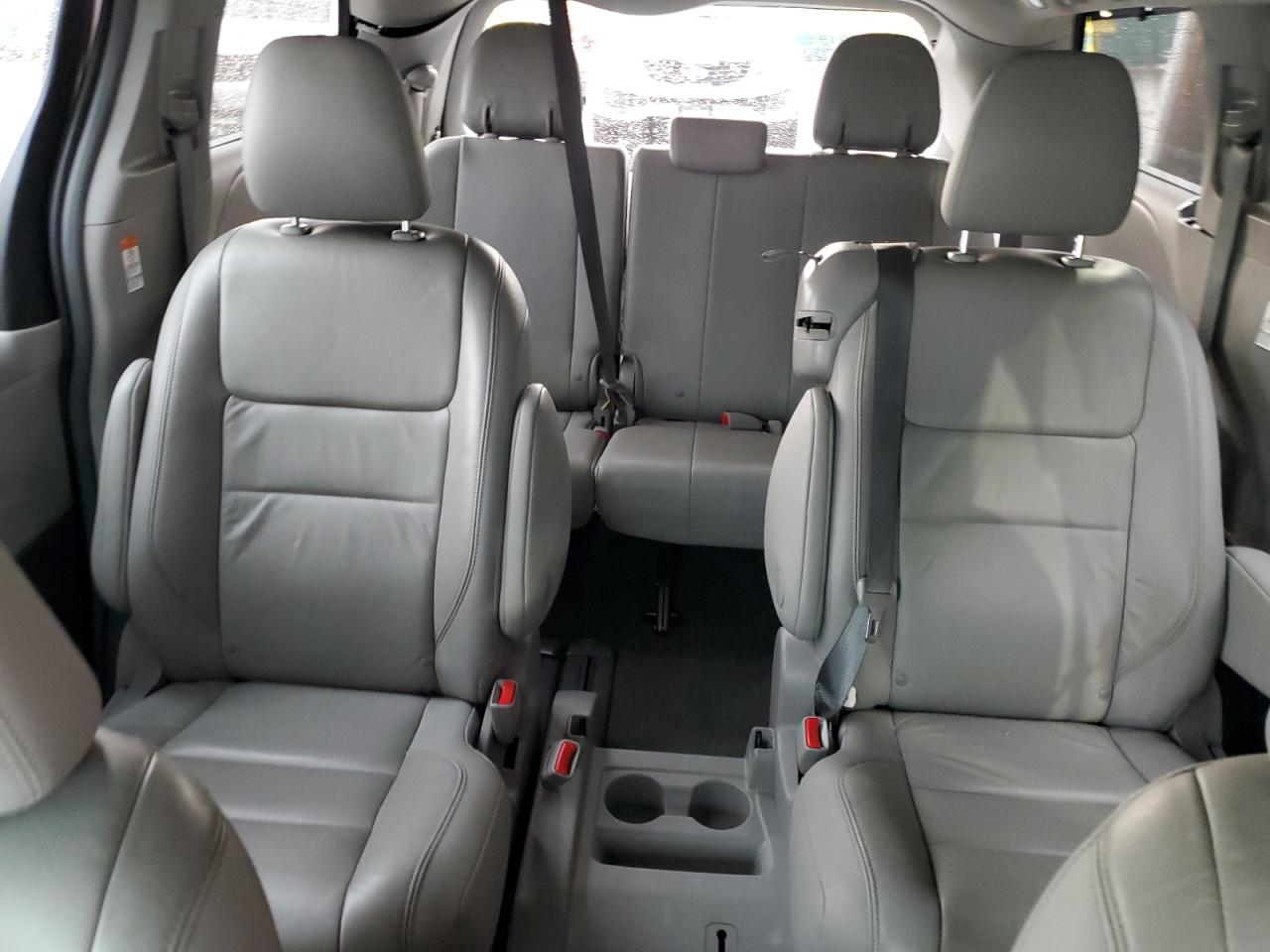 2016 Toyota Sienna Xle VIN: 5TDYK3DC4GS732562 Lot: 64442075