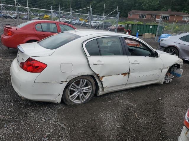 Sedans INFINITI G37 2013 Biały