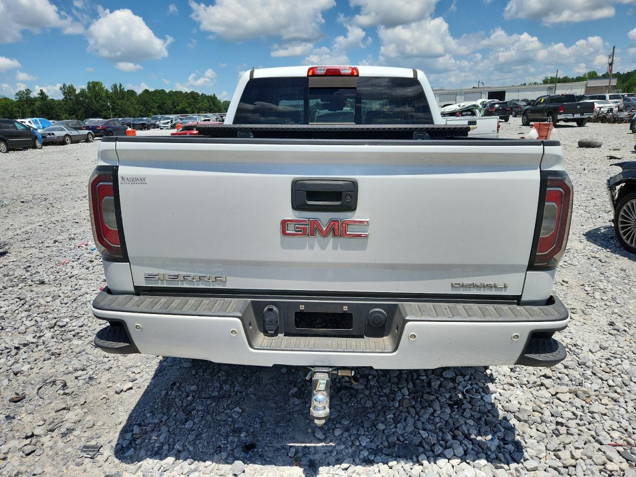 2018 GMC Sierra K1500 Denali VIN: 3GTU2PEJ1JG364172 Lot: 64880605