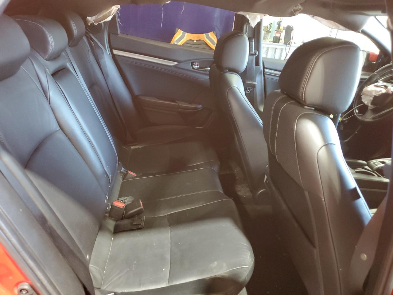 2018 Honda Civic Sport Touring VIN: SHHFK7H92JU433076 Lot: 66298125