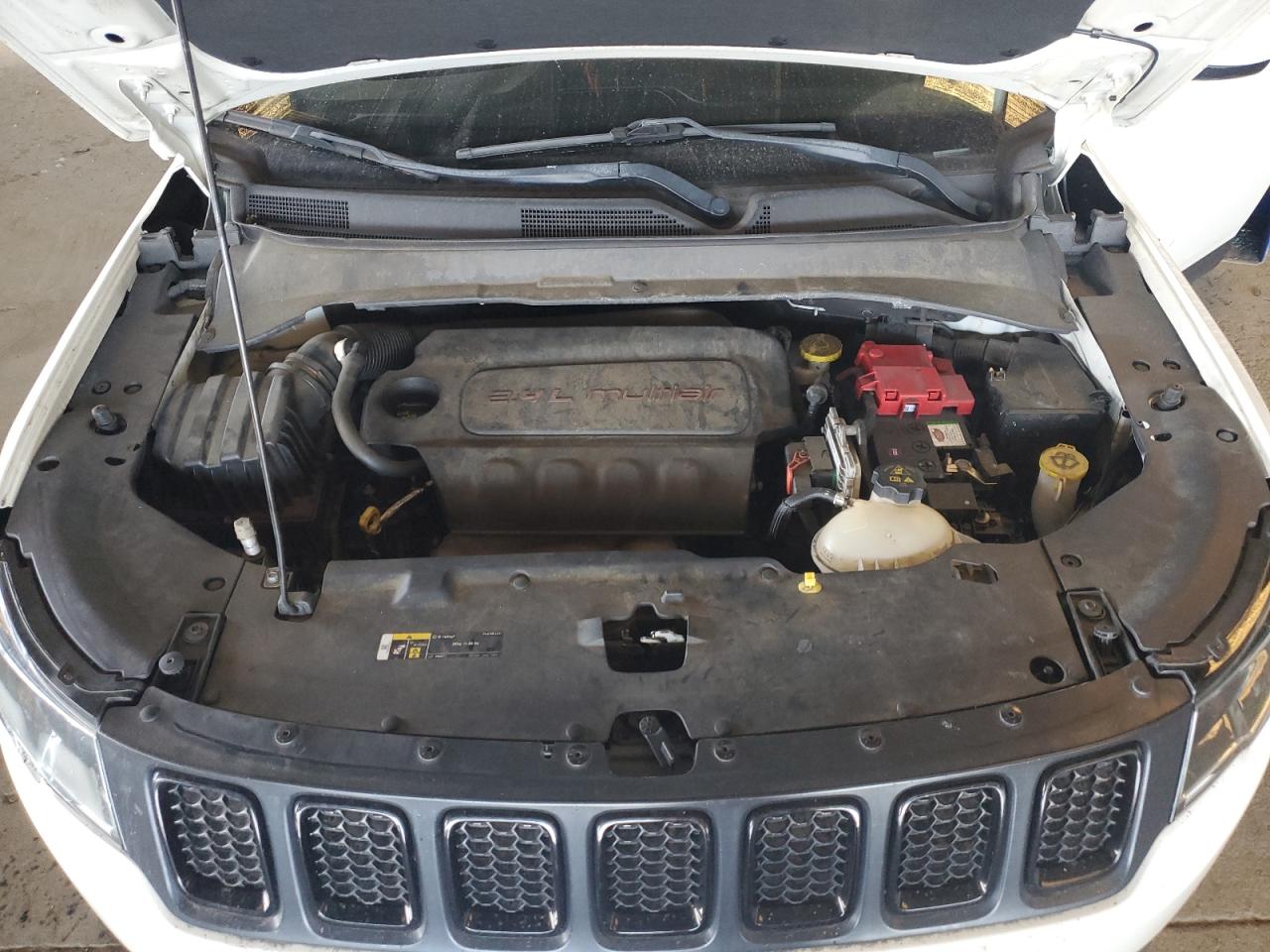 2019 Jeep Compass Latitude VIN: 3C4NJDBB4KT647595 Lot: 66203065