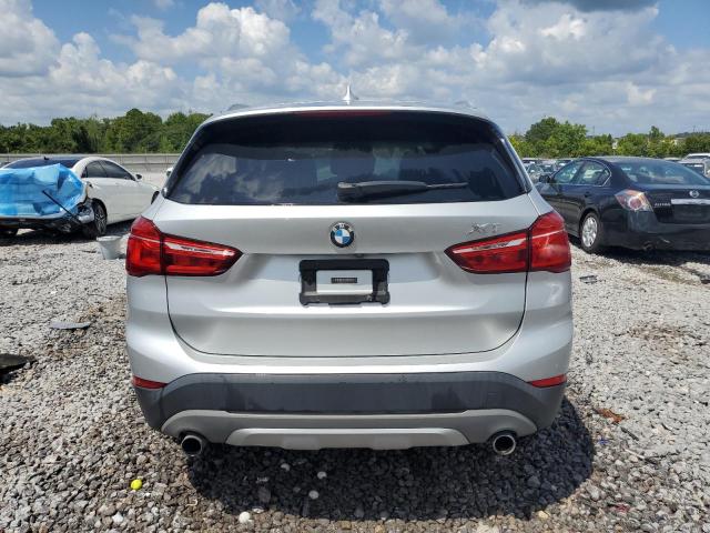  BMW X1 2018 Srebrny