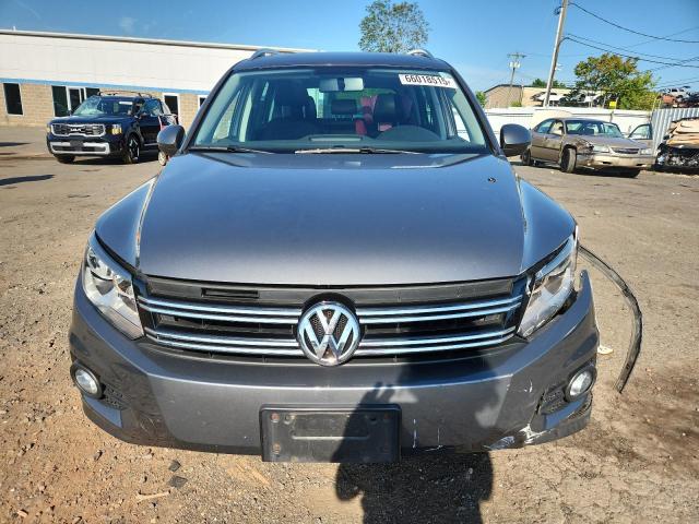 Паркетники VOLKSWAGEN TIGUAN 2015 Сірий