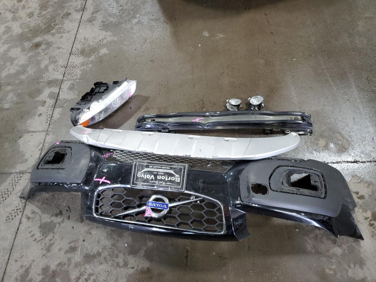 2016 Volvo Xc70 T5 Classic Premier VIN: YV4612NX9G1269401 Lot: 65801095