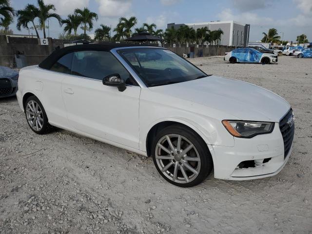 Cabriolets AUDI A3 2016 White