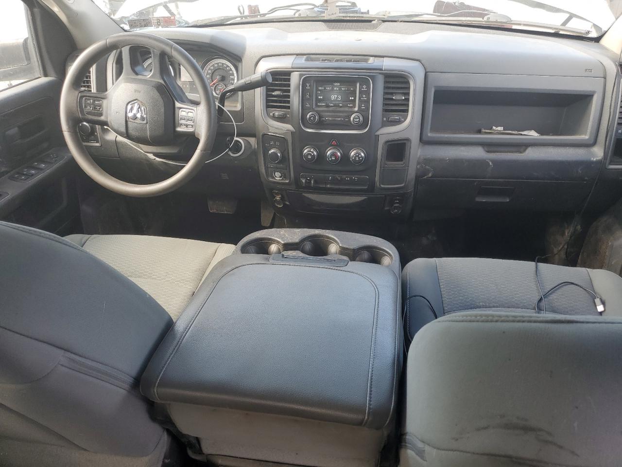2015 Ram 2500 St VIN: 3C6UR5HLXFG655913 Lot: 63275035