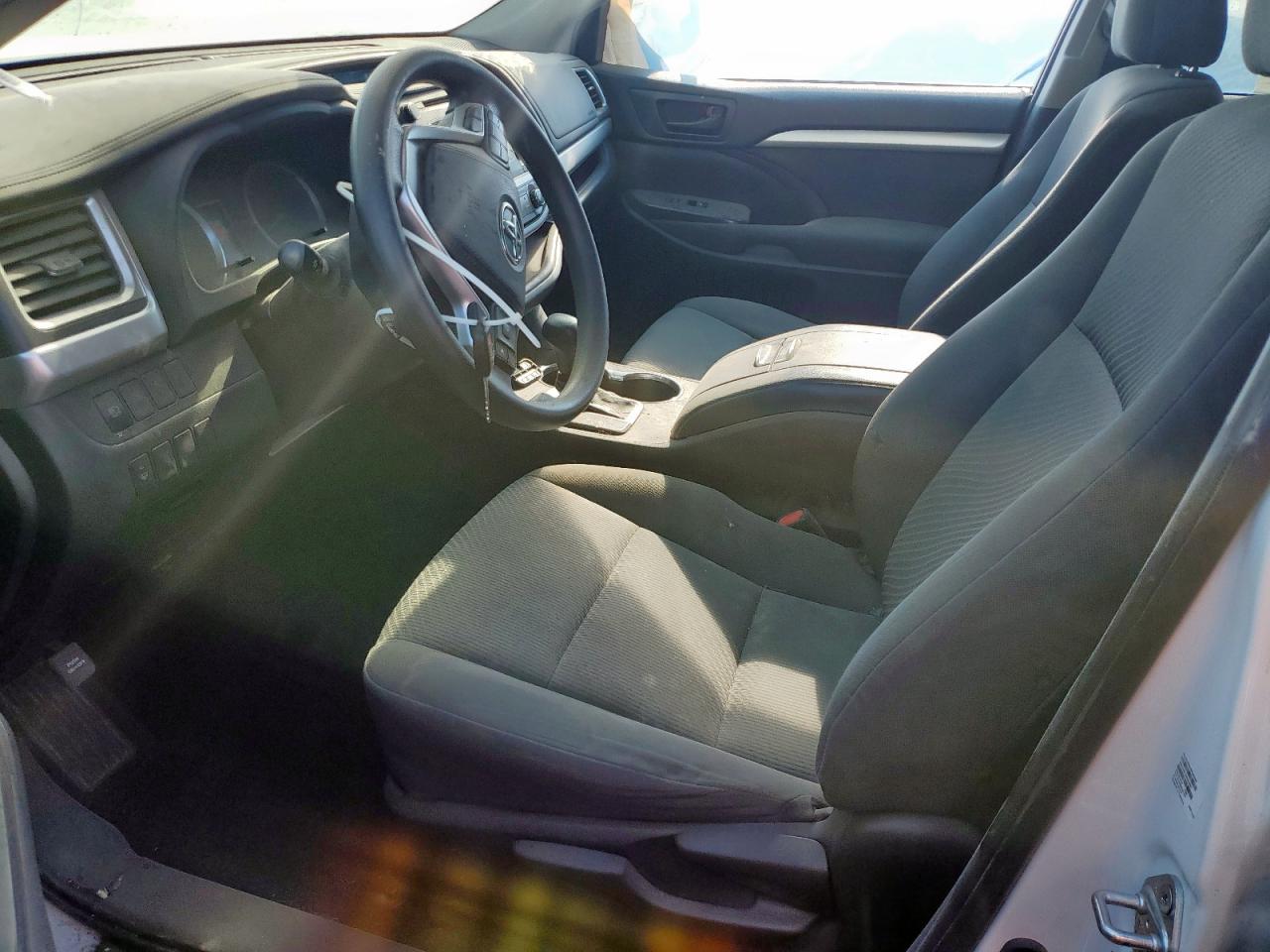 2019 Toyota Highlander Le VIN: 5TDZARFH0KS056476 Lot: 65516455