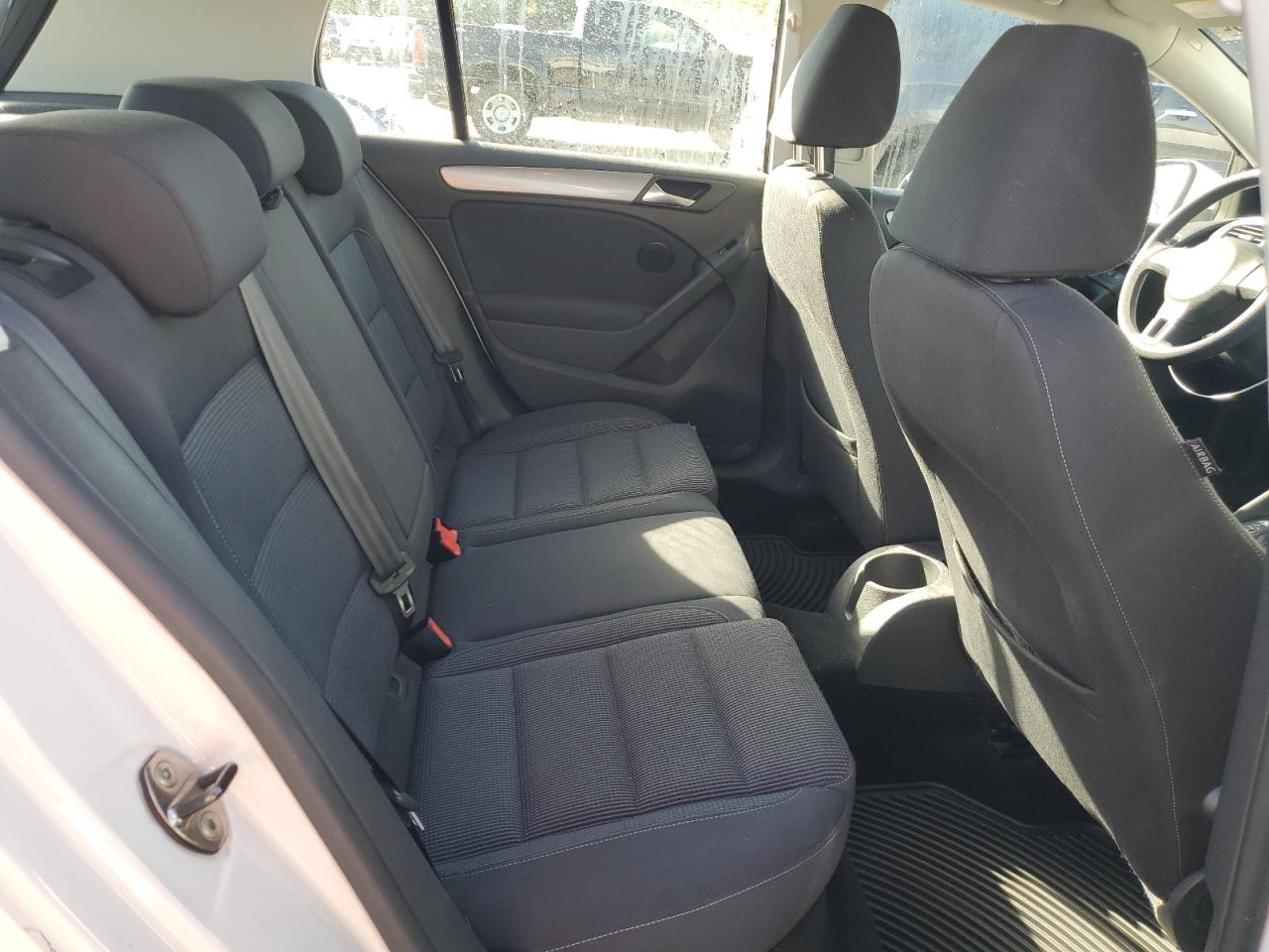 2010 Volkswagen Golf VIN: WVWDA7AJ2AW384764 Lot: 63480635