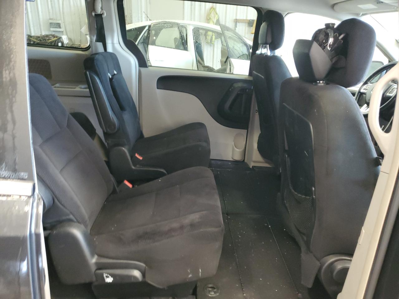 2011 Dodge Grand Caravan Crew VIN: 2D4RN5DG0BR765010 Lot: 63306345