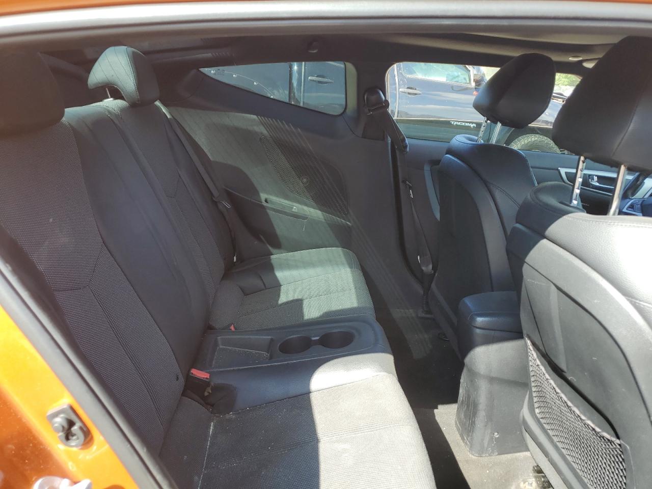 kmhtc6ad3gu273196 KMHTC6AD3GU273196 2016 Hyundai Veloster